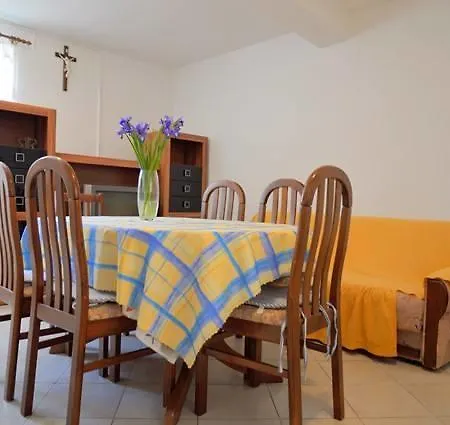 Apartment Josip *